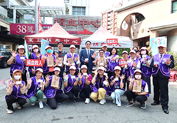 「大手牽小手」陪伴傳愛 台中市卓越幸福行道會
